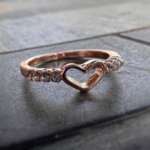 💖NEW Gold rose plated open heart ring with cubic zirconia gemstones💖